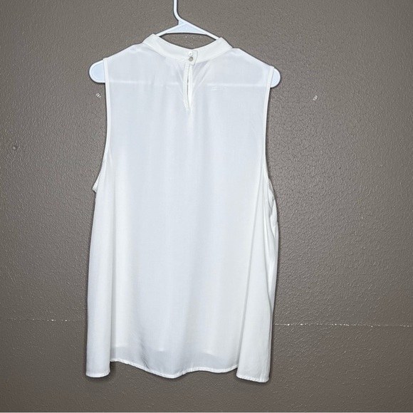 J Jill Womens XL White High Neck Sleeveless Top Lightweight Shirt - Picture 8 of 9